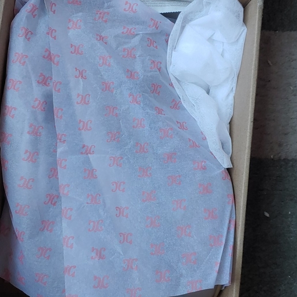 Pretty taupe shoes New - Picture 6 of 8